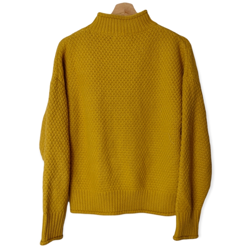 Zesica sweater